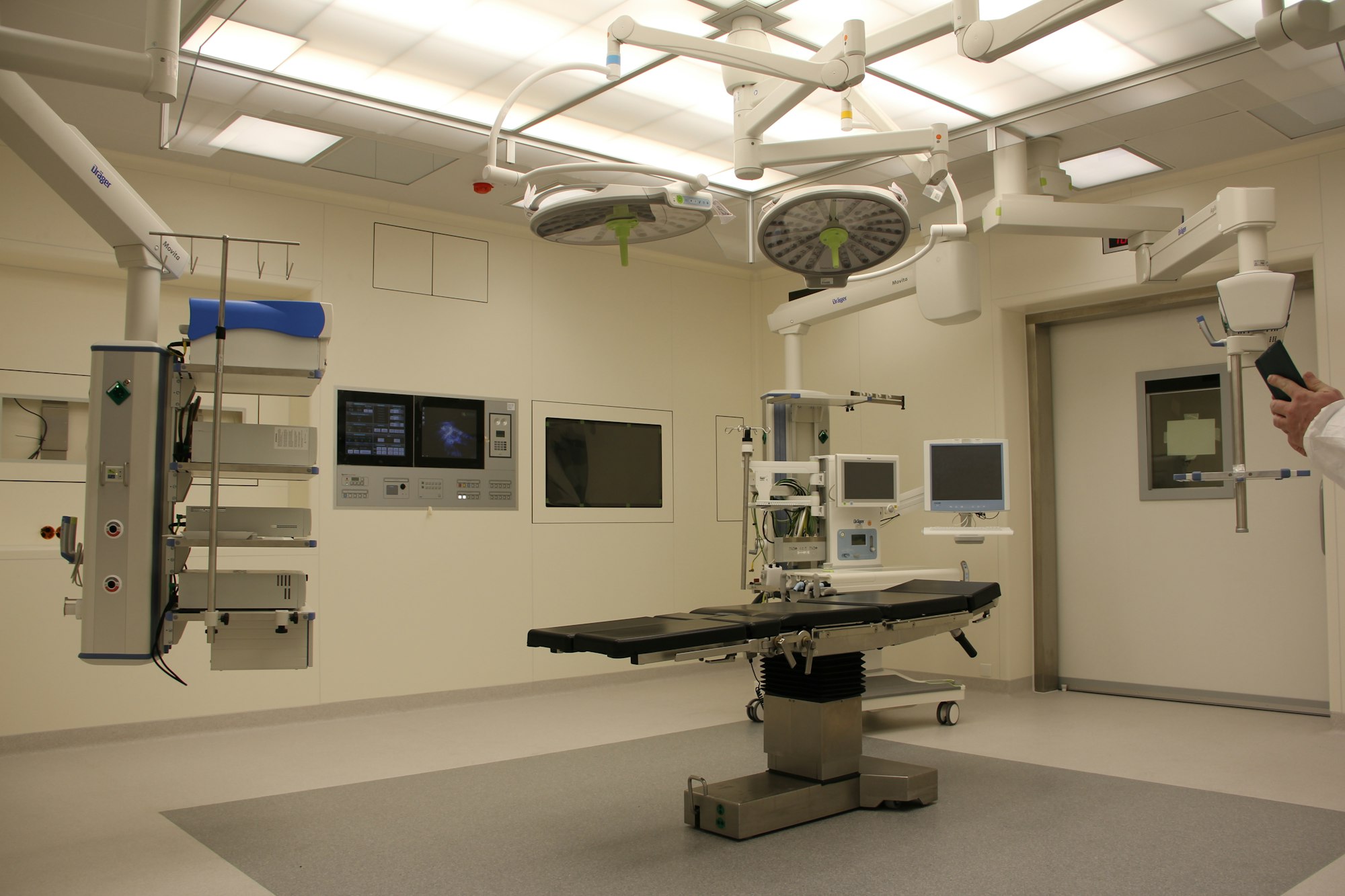 Medical Products & Healthcare Solutions